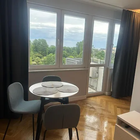 Sleepy3city With Sea View 格丁尼亚