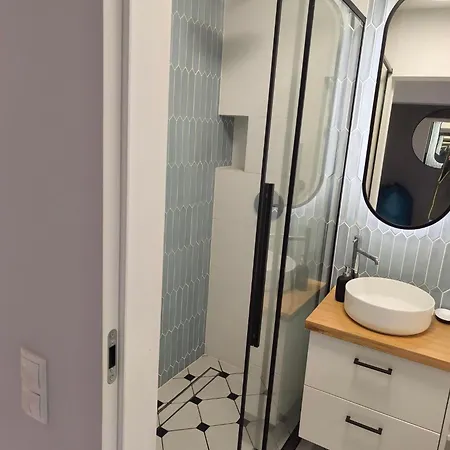 Sleepy3city With Sea View شقة *