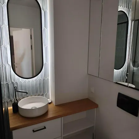 Sleepy3city With Sea View شقة غدينيا